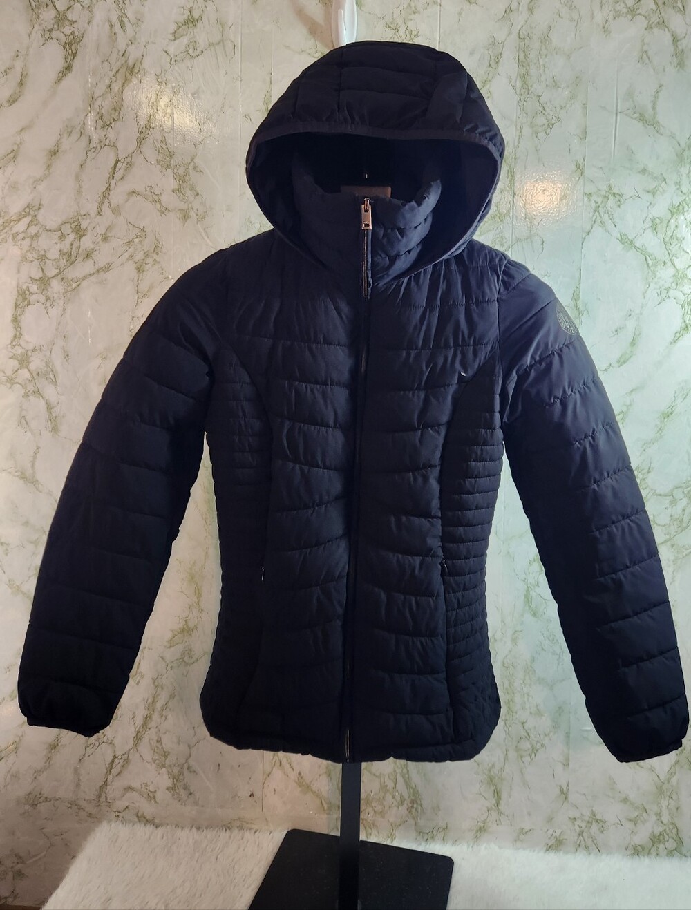 DONNA KARAN Black Puffer Coat